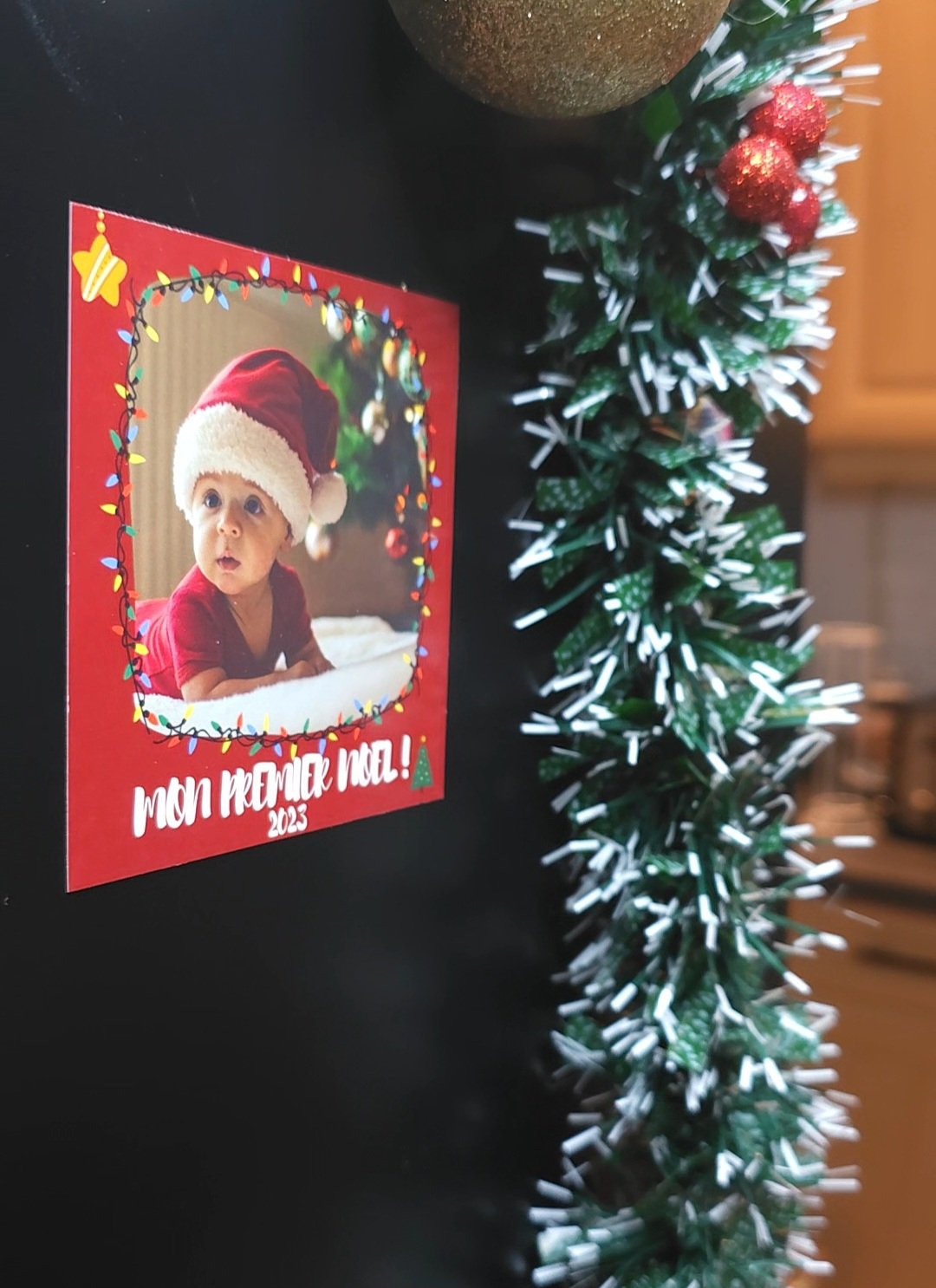 Magnet Noël personnalisé bébé : Un Souvenir Unique