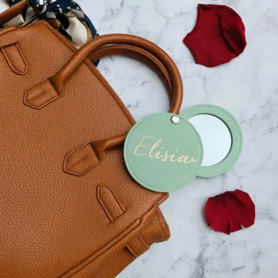 Miroir de poche personnalisé vert avec prénom doré chic – Csart-Créations