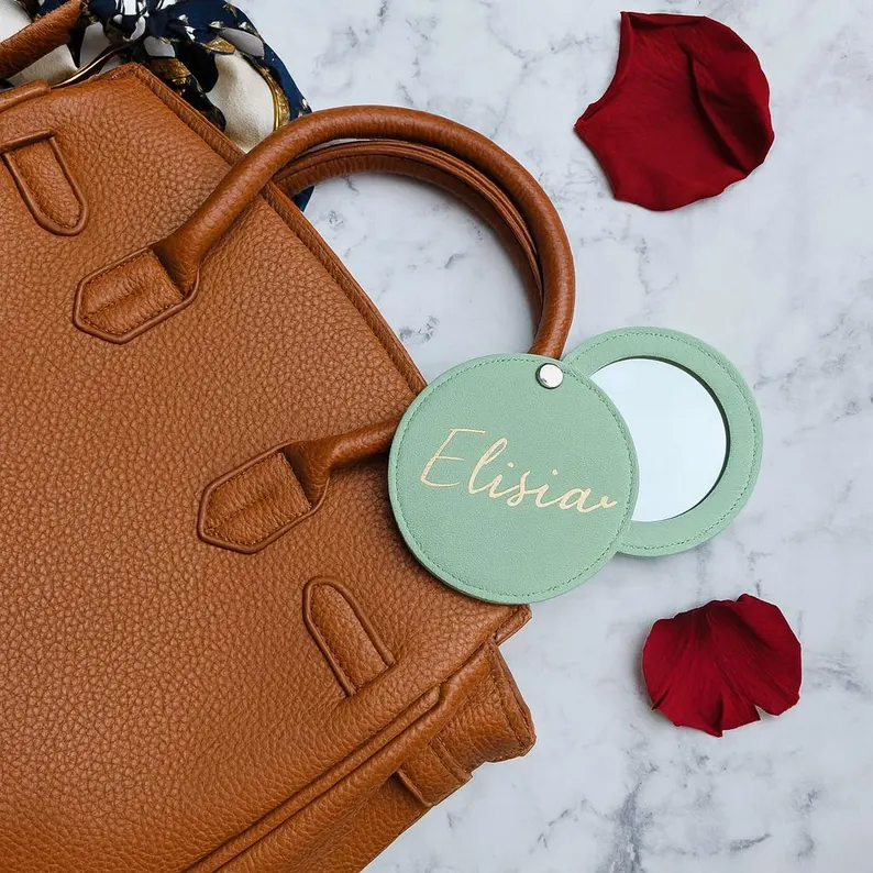 Miroir de poche personnalisé vert avec prénom doré chic – Csart-Créations